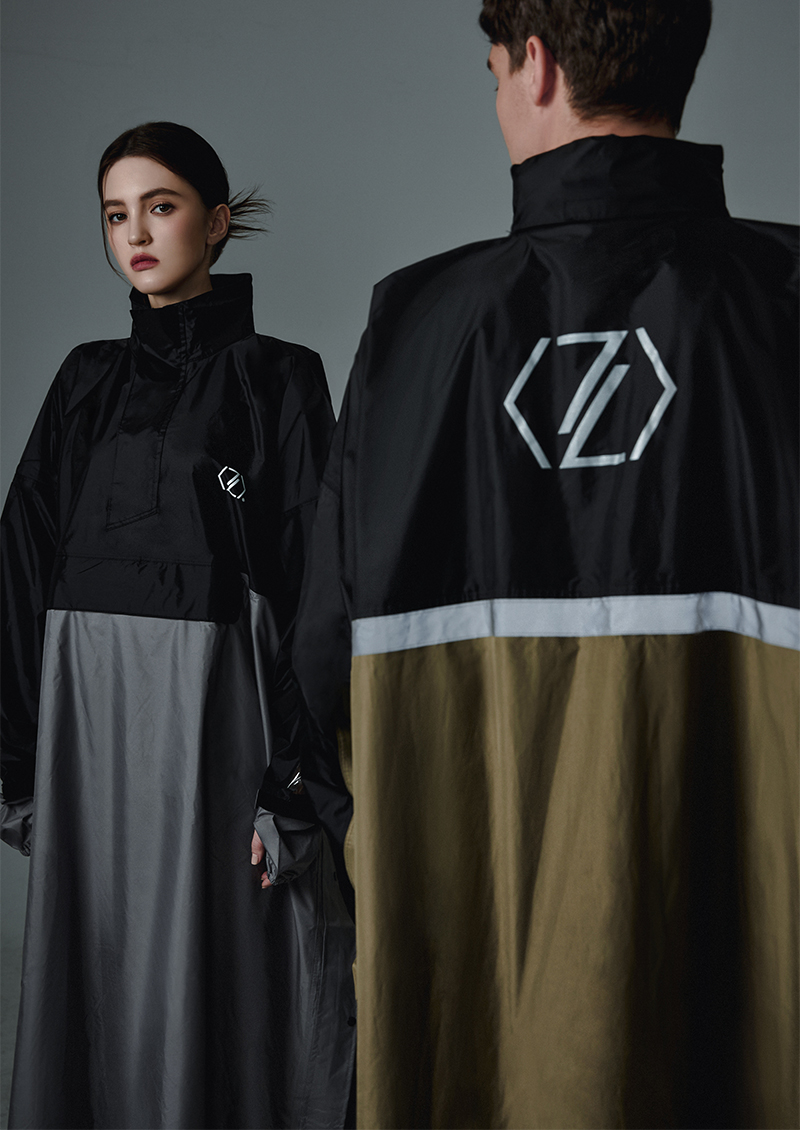 C2C側開秒穿後背包極鋒雨衣．送秒穿雨鞋套-CHECK2CHECK 極鋒雨衣機能