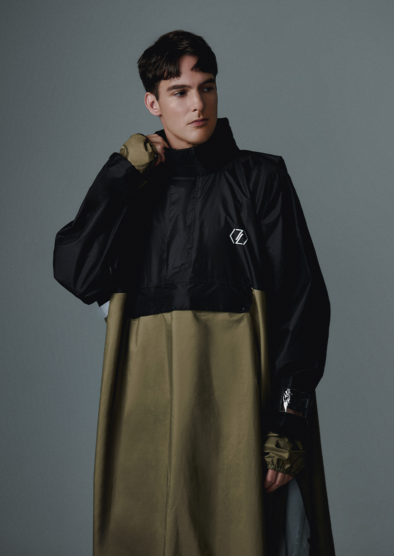 C2C側開秒穿後背包極鋒雨衣．送秒穿雨鞋套-CHECK2CHECK 極鋒雨衣機能